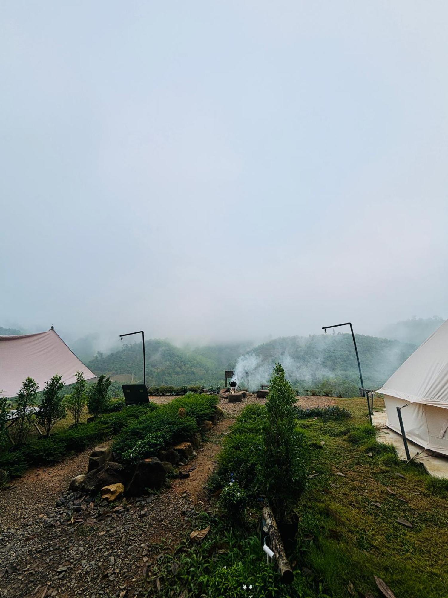 Ban Thung Lang Tham Camping Phutajoy Khaosok แคมป์ปิ้งภูตาจ้อยเขาศก מראה חיצוני תמונה