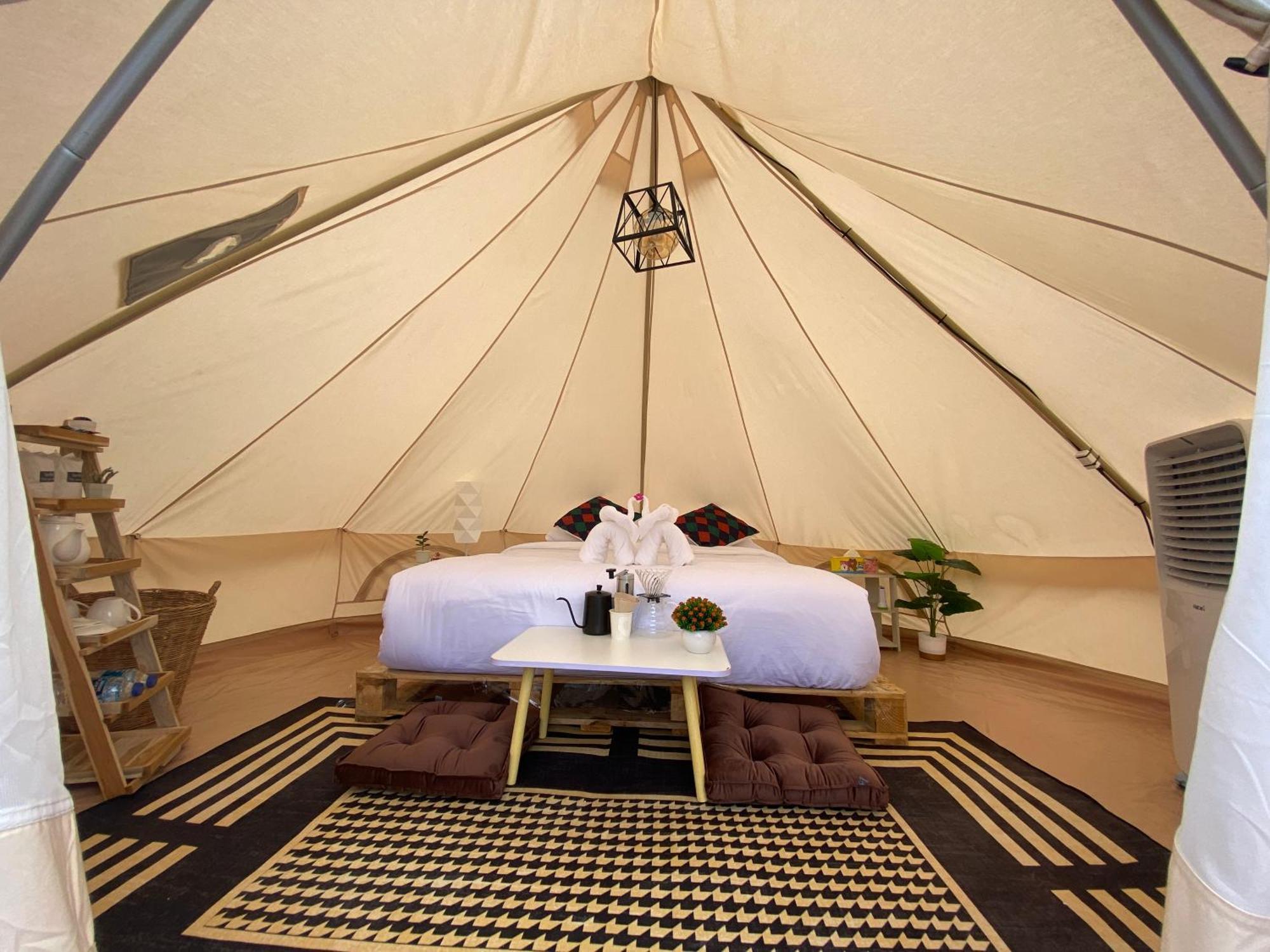 Ban Thung Lang Tham Camping Phutajoy Khaosok แคมป์ปิ้งภูตาจ้อยเขาศก מראה חיצוני תמונה